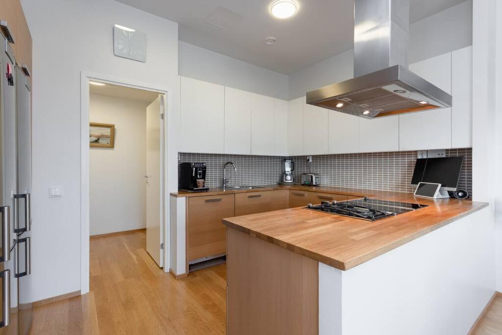 Spacious Home With Four Terrace, Sauna, Sea View Helsinki Ngoại thất bức ảnh